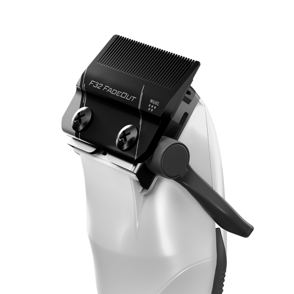 https://www.wahlpro.com/media/catalog/product/3/0/3030920_vapor_ce_blade.png?optimize=medium&fit=bounds&height=600&width=600&canvas=600:600