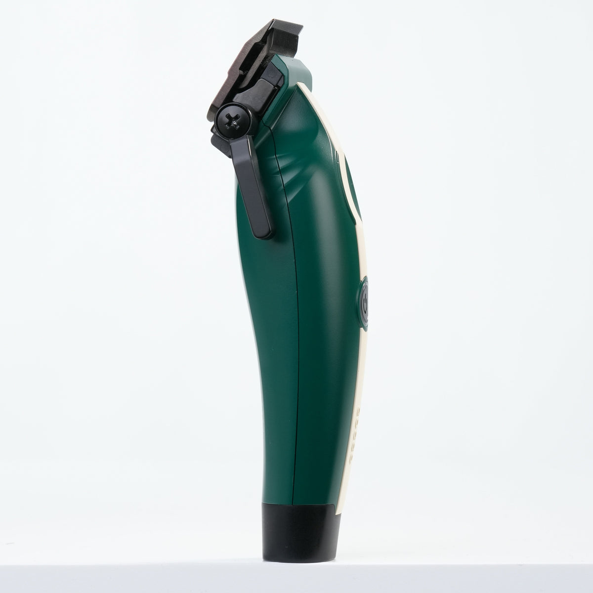 https://cdn.shopify.com/s/files/1/0937/0153/8155/files/WEBSITEBARBERTOOLS-08864.jpg?v=1772658624