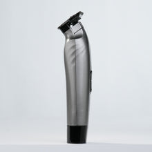 https://cdn.shopify.com/s/files/1/0937/0153/8155/files/WEBSITE_BARBER_TOOLS-08233.jpg?v=1772538418