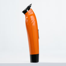 https://cdn.shopify.com/s/files/1/0937/0153/8155/files/WEBSITE_BARBER_TOOLS-08608.jpg?v=1772658015